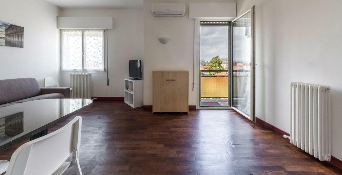 Piccolo Flat Near Venice เมสเตร ภายนอก รูปภาพ